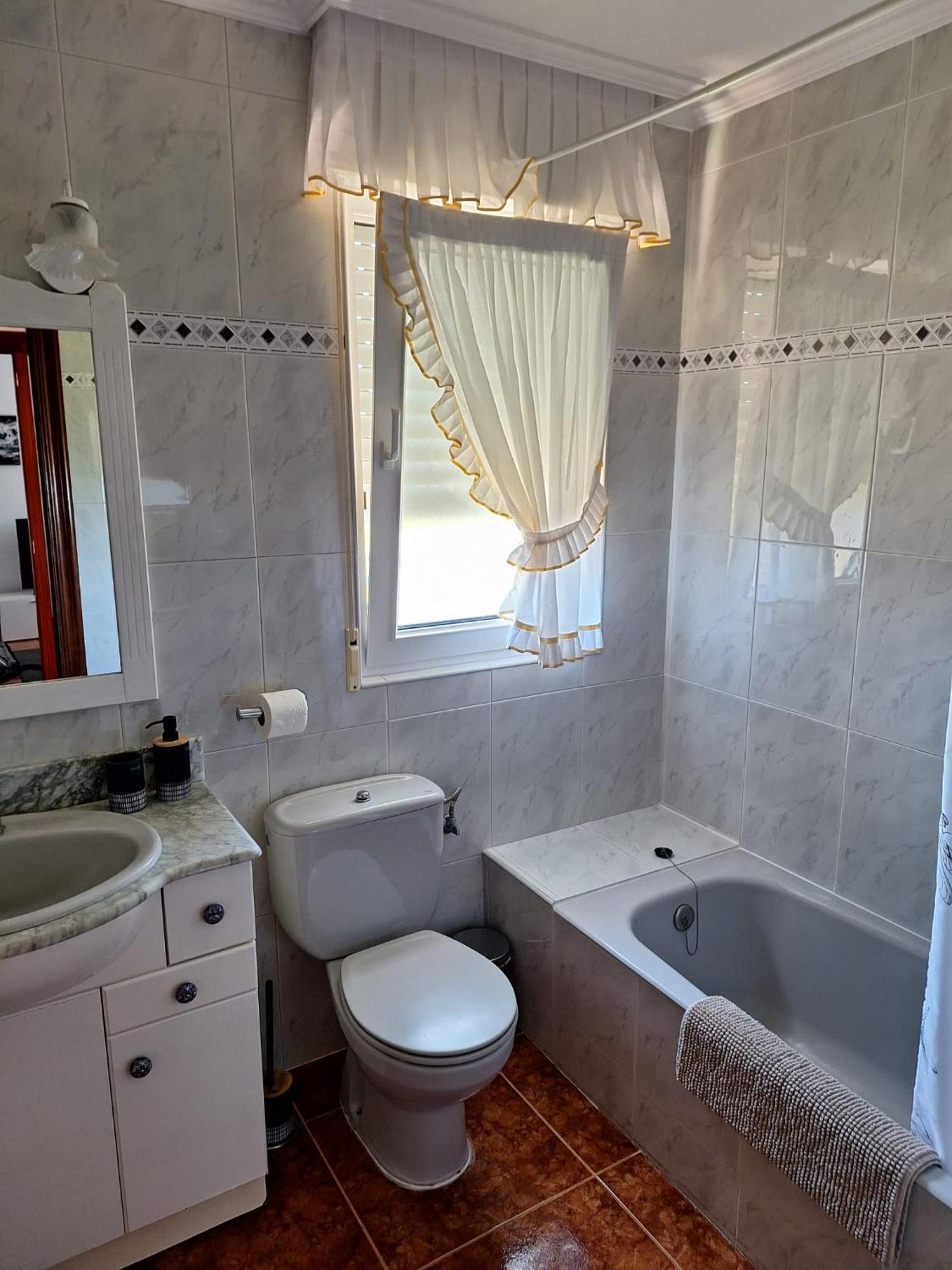 Apartament Noja. Piso En Noja A 5 Minutos De La Playa De Ris Zewnętrze zdjęcie
